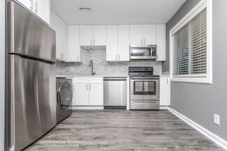 53 Newnan Estates Dr, Newnan, GA 30263