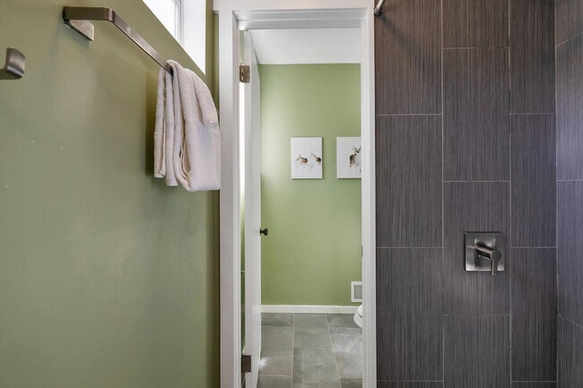 3296 S Grape St unit ID1013118P, Denver, CO 80222 - photo 7