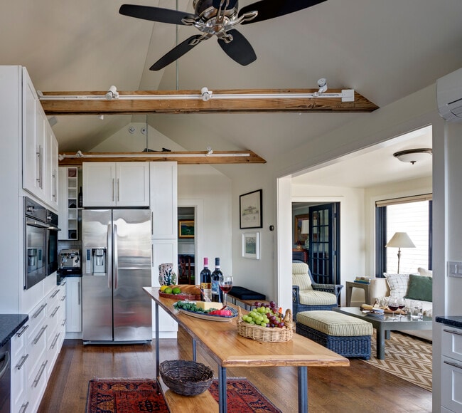 437 State St, Hudson, NY 12534 - photo 4