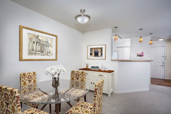 Trevors Run, Herndon, VA 20171 - photo 4