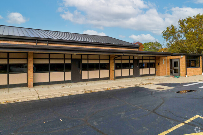 Your kids will enjoy learning in the inspiring atmosphere of the Southwest Elementary School.