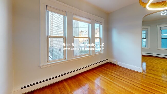 14 Wellesley St unit 1, Medford, MA 02155 - photo 7