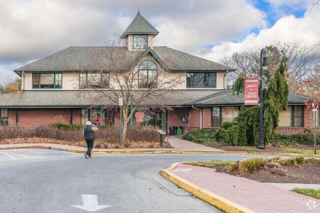 Avon Grove Library offers quiet reading spaces for residents near New London Township.