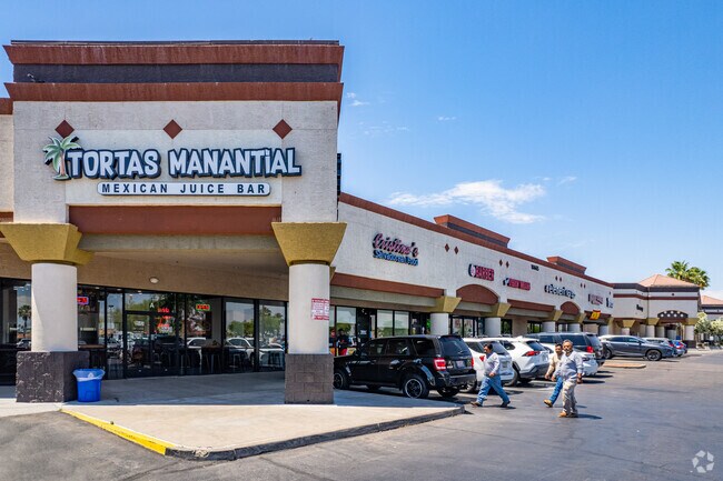 Tortas Manantial: Satisfying cravings with authentic flavors in Garden Lakes.