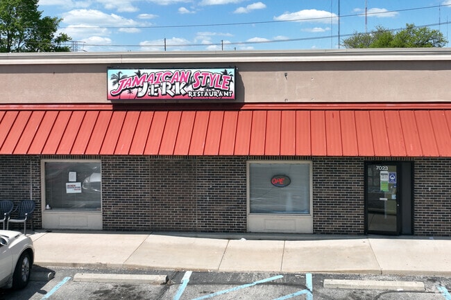 The Crooked Creek neighborhood in Indianapolis offers a diverse range of culinary options, including Jamaican-style jerk cuisine.