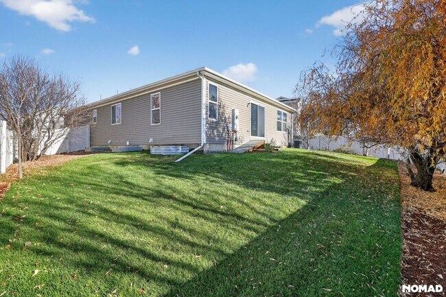 20194 Robins Dr, Denver, CO 80249 - photo 6