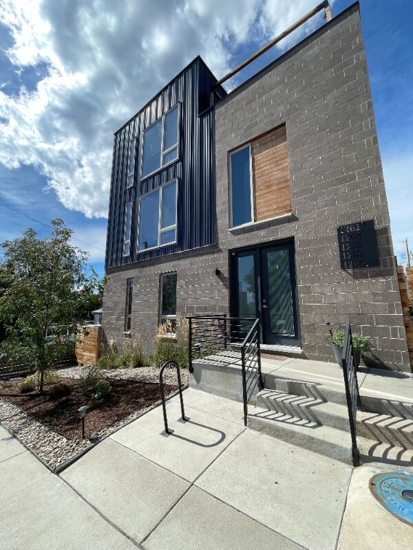 1261 Xavier St, Denver, CO 80204