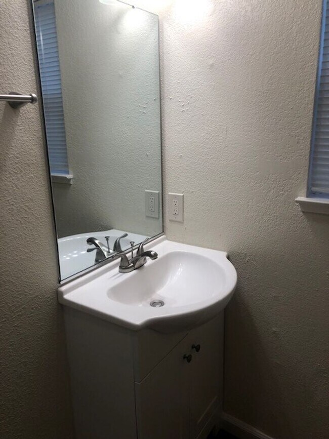 4 Lanterns, Chico, CA 95926 - photo 7