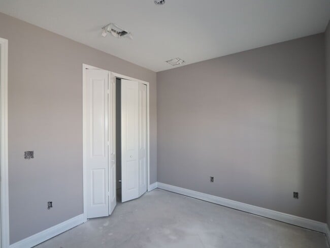 5776 Jeffries Way, Wesley Chapel, FL 33545 - photo 6