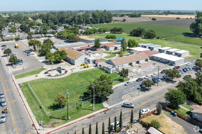 The campus of Bernhard Marks Elementary School in Dos Palos.