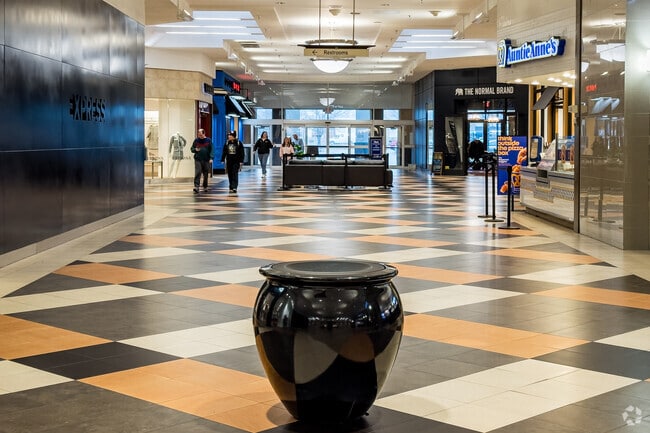 Battlefield Mall is a major retail destination at the center of the Meador Park neighborhood.