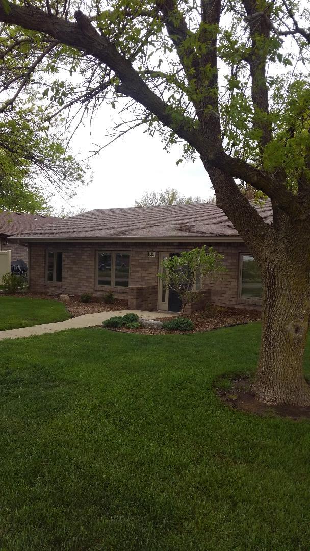 1130 W Nobes Rd Unit 2, York, NE 68467