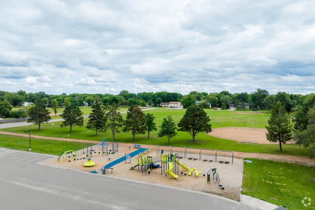 Monroe Elementary has a balanced student population with 47% female and 53% male students.