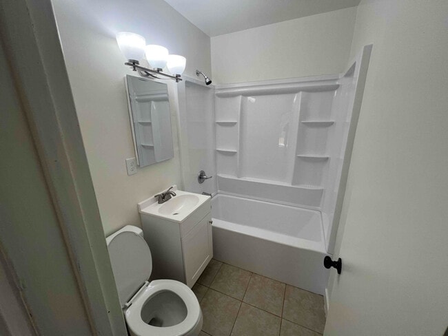 139 Ave P-4, Palmdale, CA 93550 - photo 5