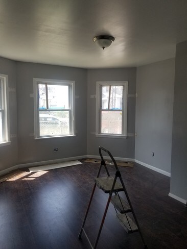 9721 S Ave L unit 1, Chicago, IL 60617 - photo 3