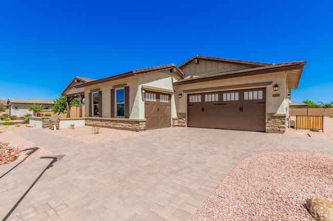 21010 Diana Way, Queen Creek, AZ 85142 - photo 2