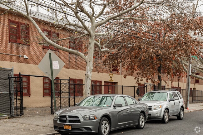 Pathways College Prep is an Early college secondary school.