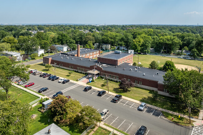 Winfield Elementary School is a well rated public school in Winfield, NJ.