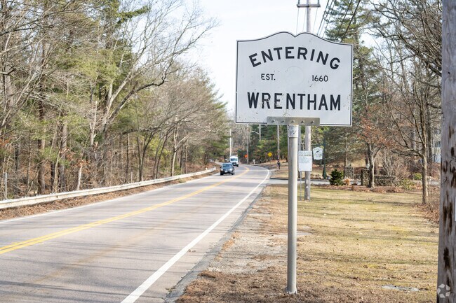 Entering Wrentham, MA, welcomes you with its historic charm, beautiful architecture, and enjoyable activities.