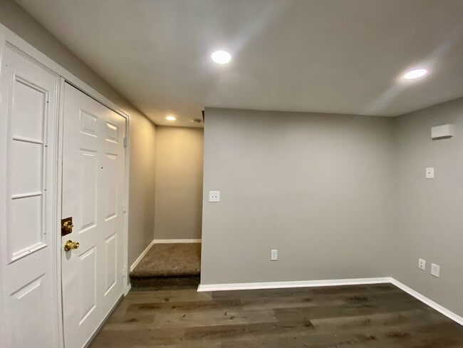 Main Entrance to Living Room