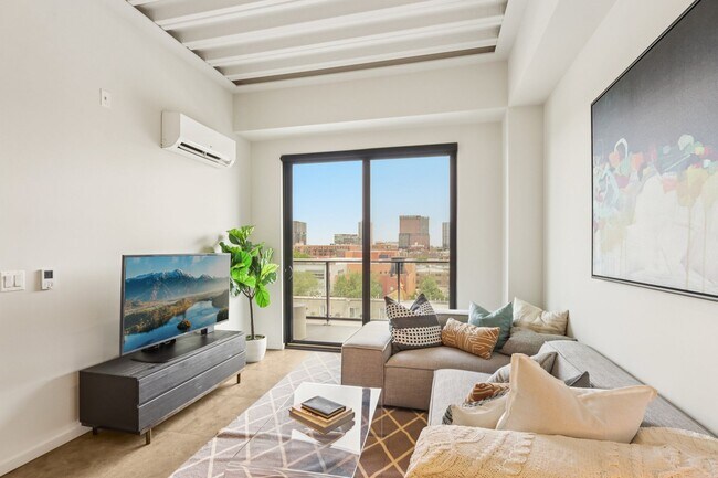 The Jax, Chicago, IL 60607 - photo 4