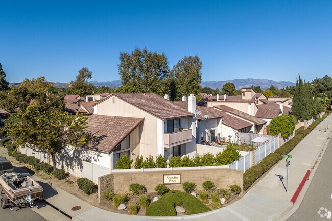 You can find many townhome and condo communities in West Saticoy.