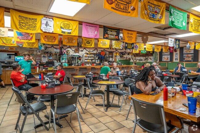 Skyway Jack’s Restaurant in Maximo Moorings is known for their great service.