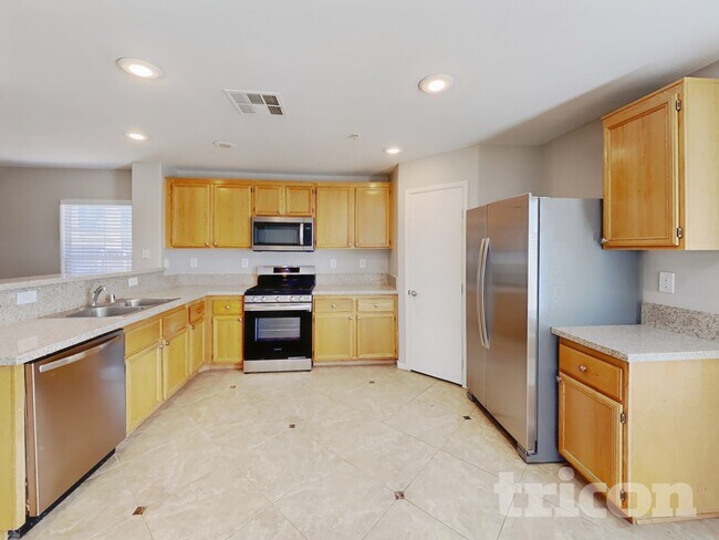 1092 Country Coach Dr, Henderson, NV 89002 - photo 6