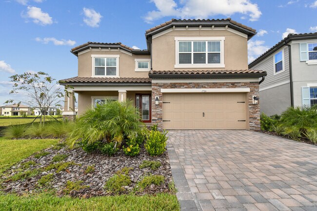 1726 Suttonset Trail, Zephyrhills, FL 33541 - photo 5