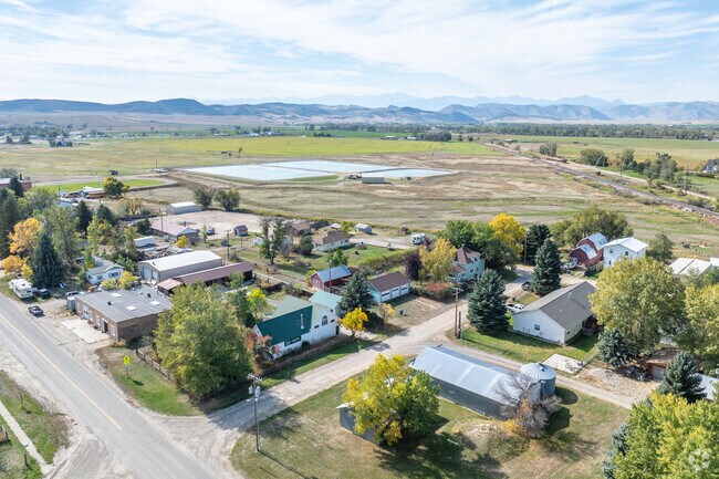 Rolling hills and expansive ranches define the rural beauty of Willow Creek.