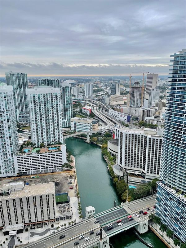 465 Brickell Ave, Miami, FL 33131