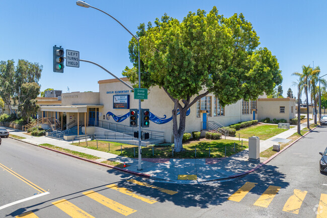Euclid Elementary School as seen from the street.