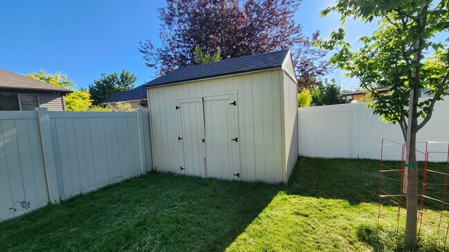 883 W 2100 S, Woods Cross, UT 84087 - photo 7