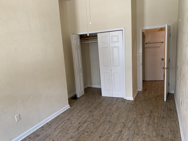 3218 Joe Hammer Square, Pittsburgh, PA 15213 - photo 6