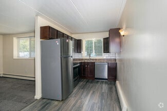 9101 New Falls Rd, Levittown, PA 19054