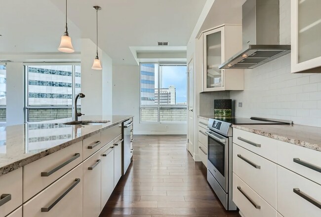 One Lincoln Park unit 711, Denver, CO 80202 - photo 4