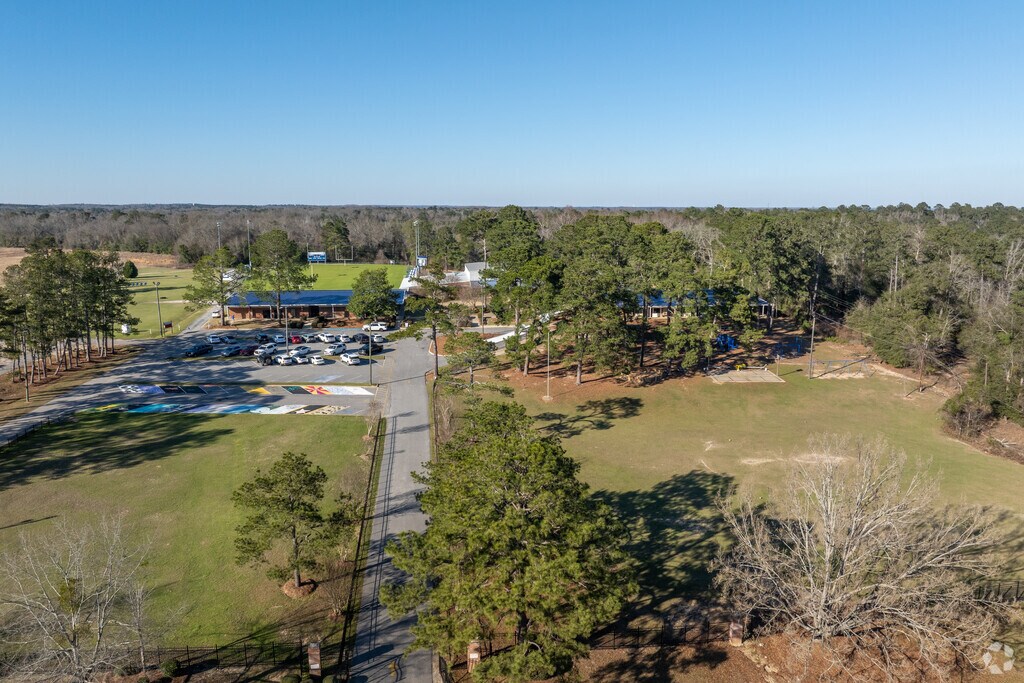 The Lakeside School teaches kids in Eufaula to do their best.