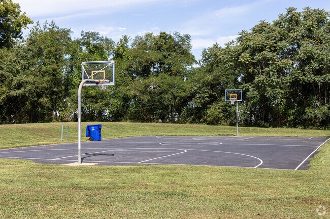 Forest Heights Neighborhood Park has sports courts and open space.