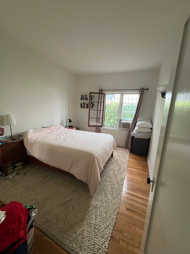 8400 Blackburn Ave unit 8400 Blackburn, Los Angeles, CA 90048 - photo 6