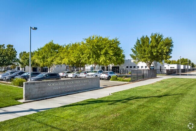 Norwood Junior High School is a top school in Glenwood Meadows.