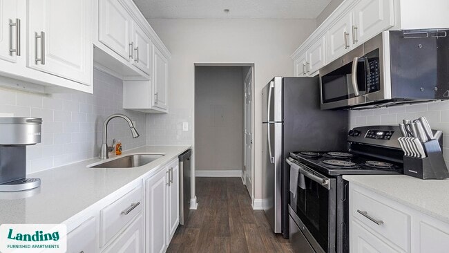 100 Crossing Blvd unit 907, McDonough, GA 30253 - photo 4