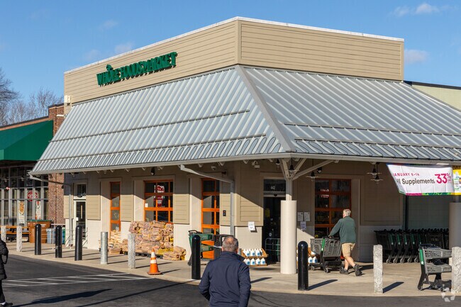 Cliff Estates residents enjoy shopping the lovely produce at Whole Foods Market.