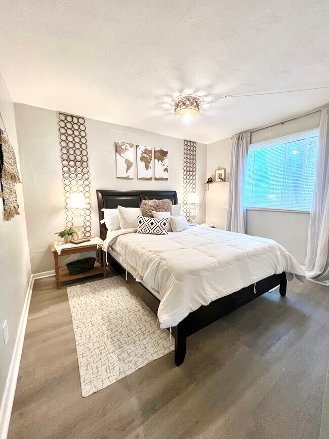 2386 Velma Ave, Columbus, OH 43211 - photo 7