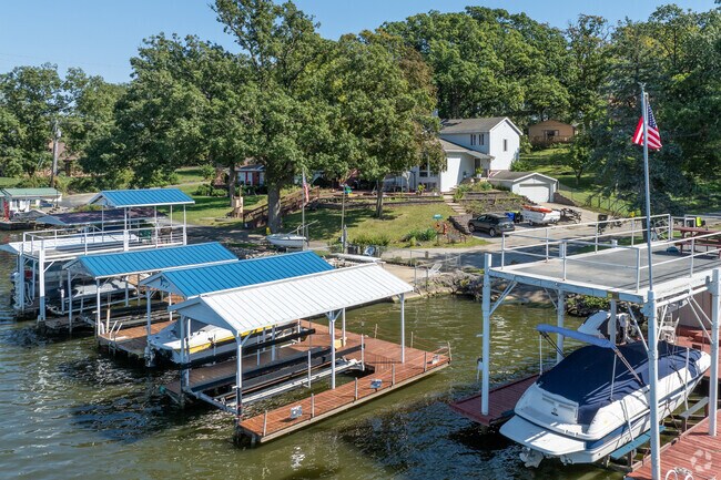 Scovill Gardens homes along Lake Decatur have private docks.