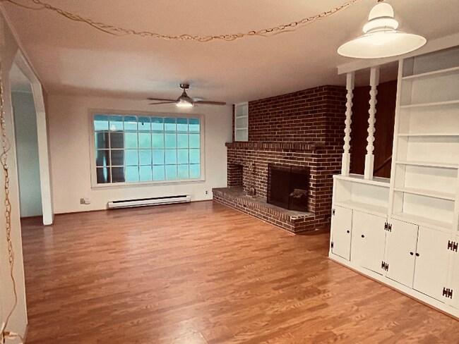 739 Homeplace Dr unit 739 Homeplace Drive,, Chapel Hill, NC 27517 - photo 5