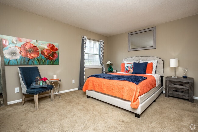 2BR, 1.5BA - 929 SF