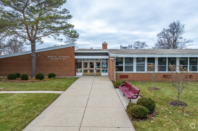 North Elementary School is an above average, public school.