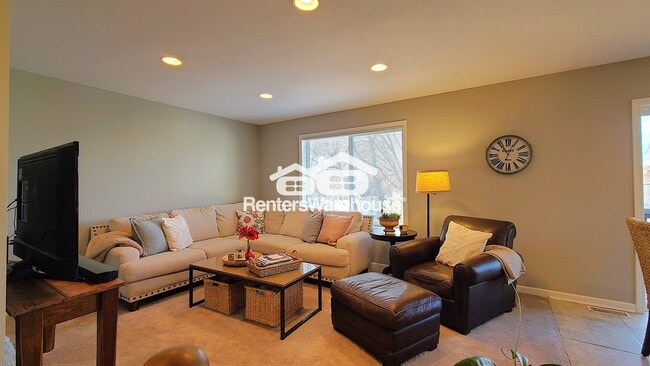 319 4th St N, Hudson, WI 54016 - photo 7