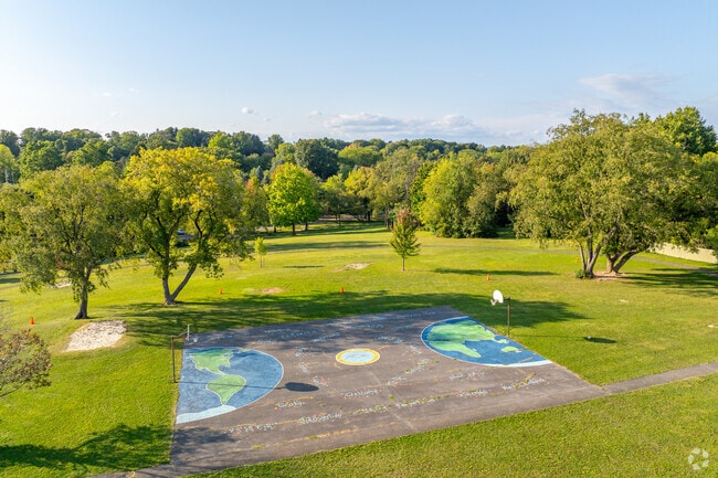 Students can play full court basketball at Easterly Parkway Elementary School.