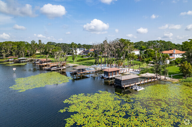 Many homes in Windermere feature large docks and boathouses.